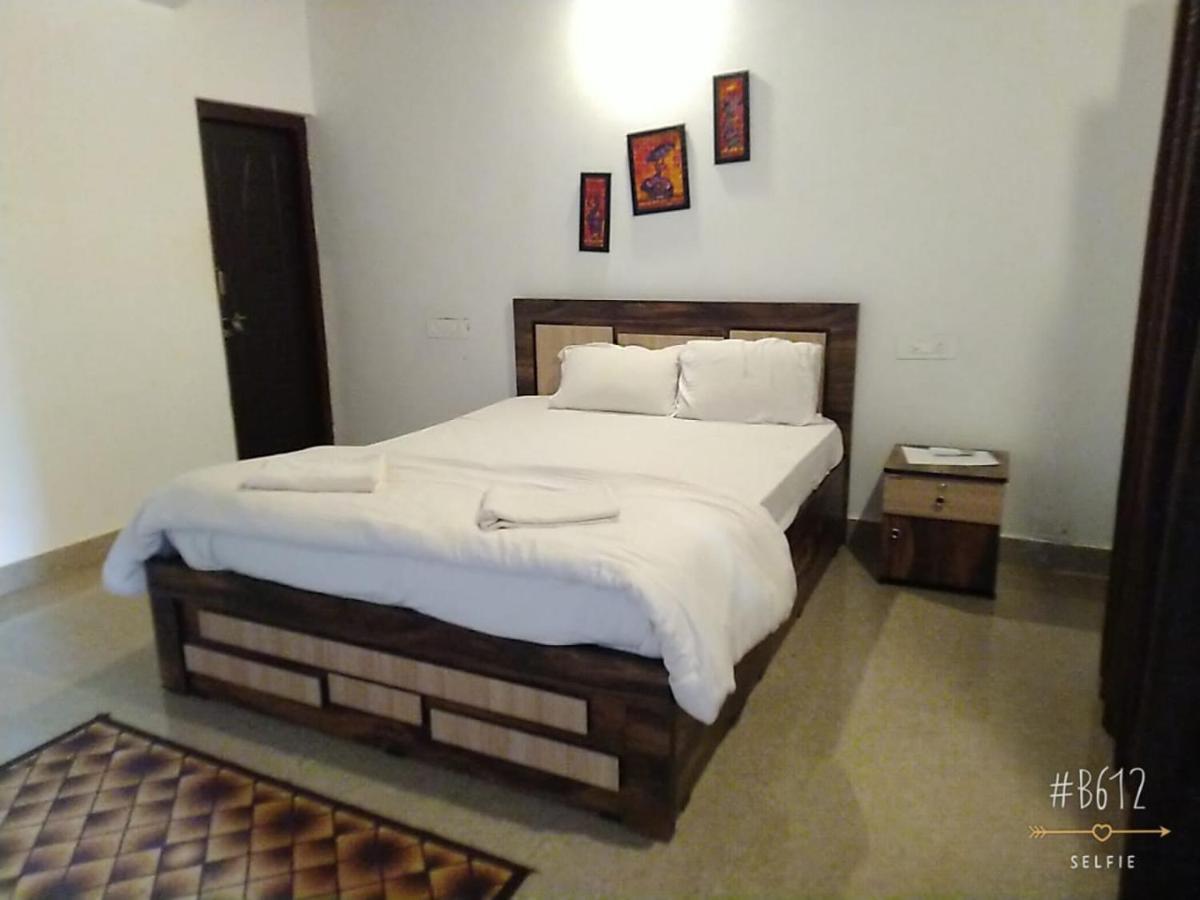 Coconut Tree Resort Gokarna ゴカルナ エクステリア 写真