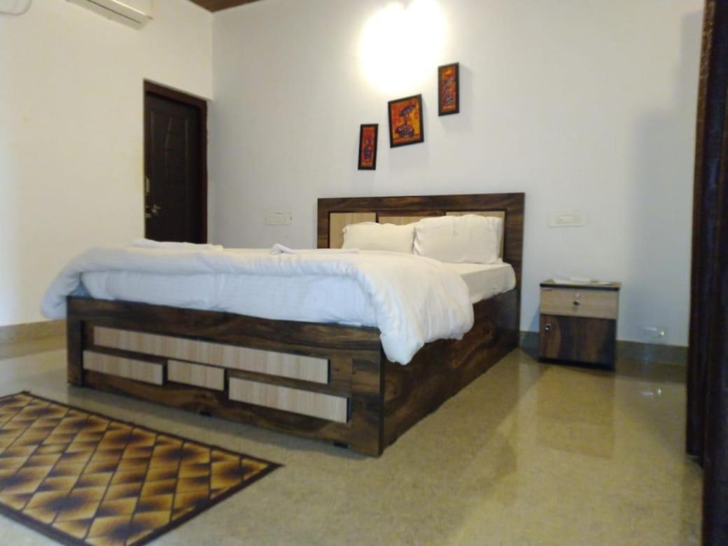 Coconut Tree Resort Gokarna ゴカルナ エクステリア 写真