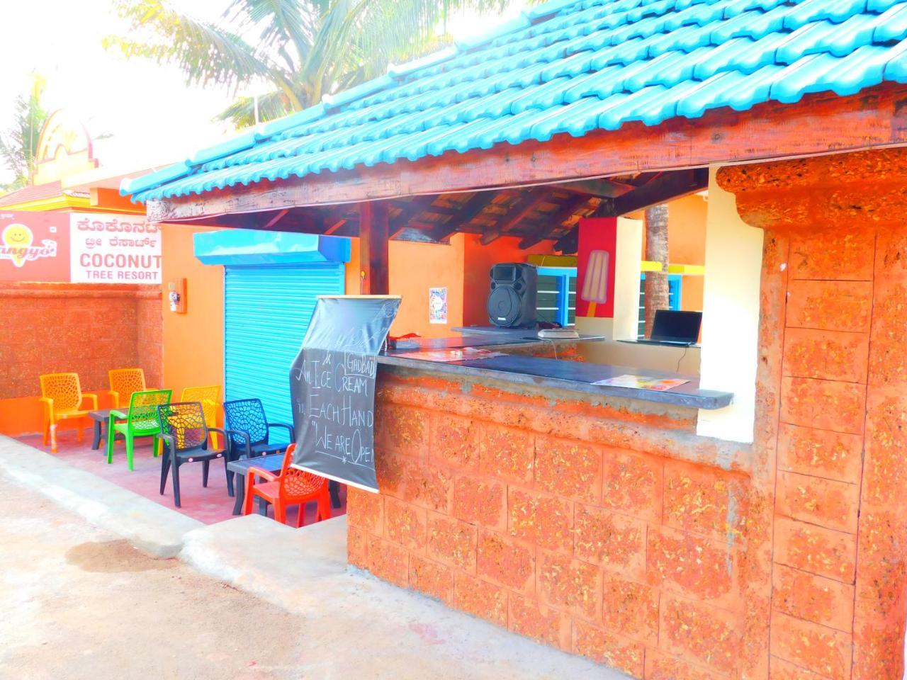 Coconut Tree Resort Gokarna ゴカルナ エクステリア 写真