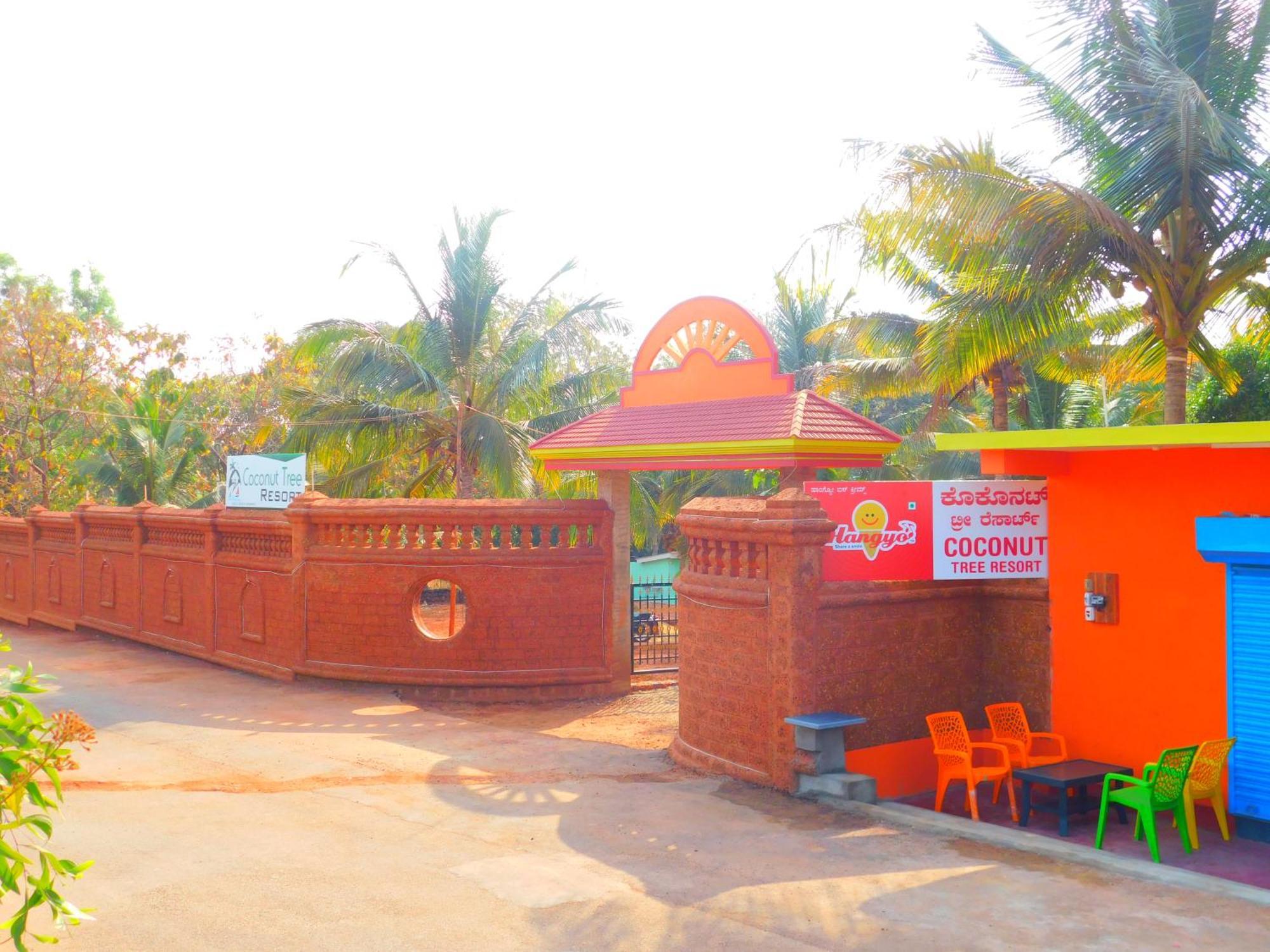 Coconut Tree Resort Gokarna ゴカルナ エクステリア 写真