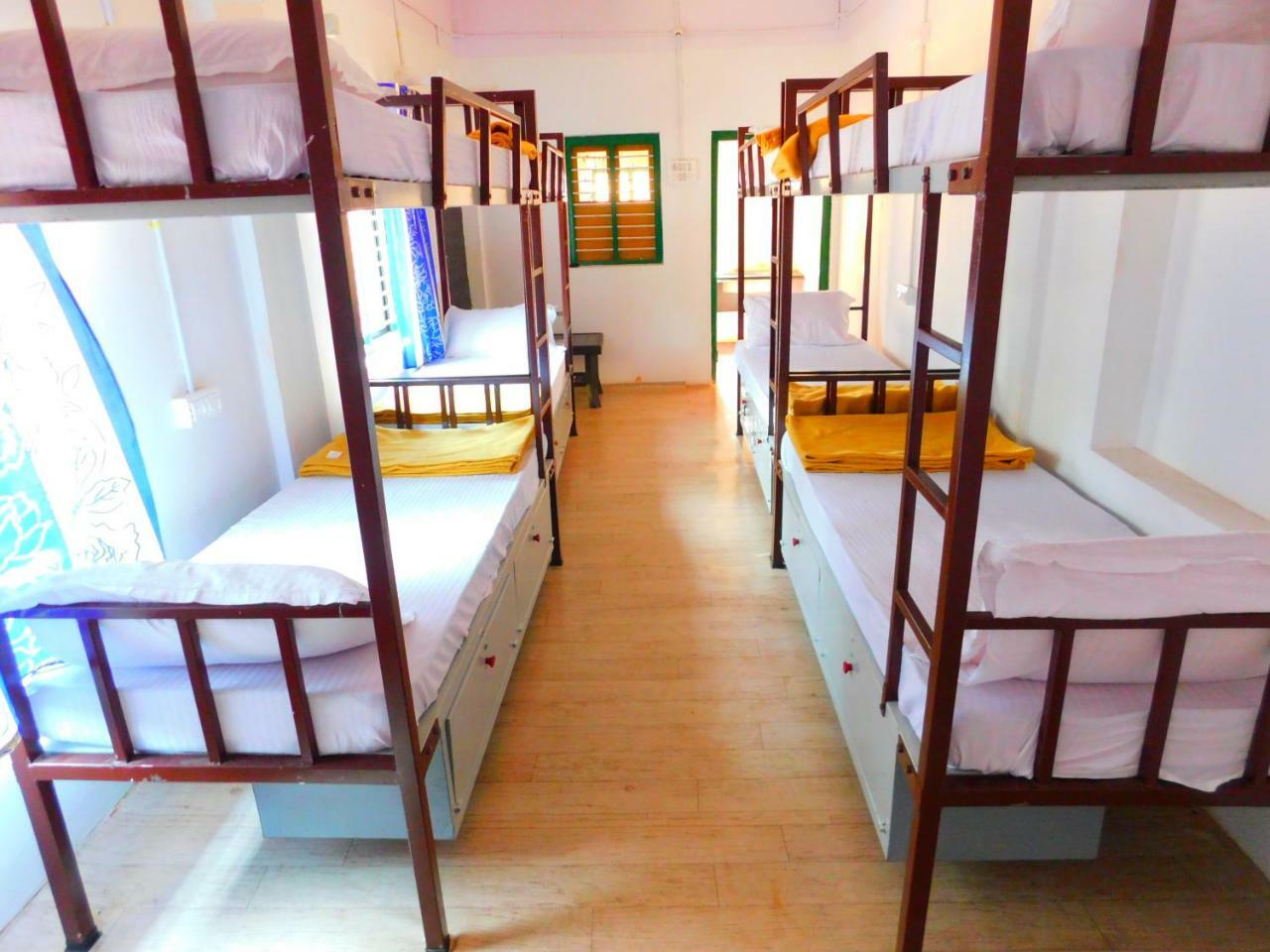 Coconut Tree Resort Gokarna ゴカルナ エクステリア 写真